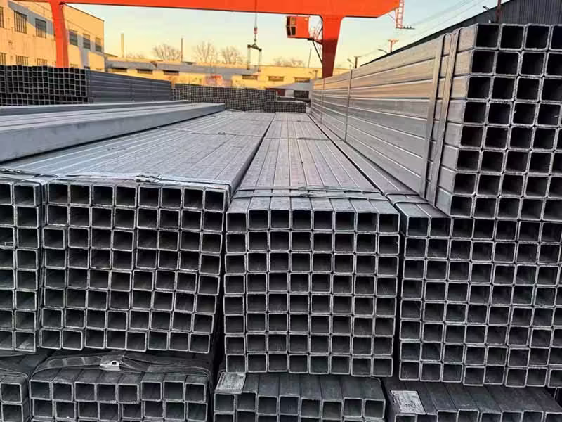 أنبوب معدني مجلفن