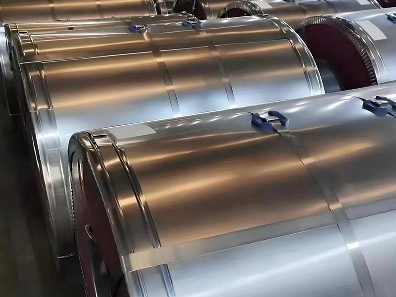 Wide metallic-coated steel rolls in a workshop